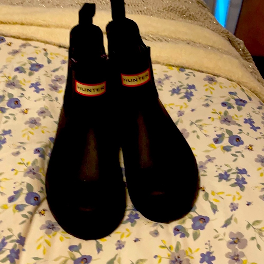 Hunter Chelsea boot.